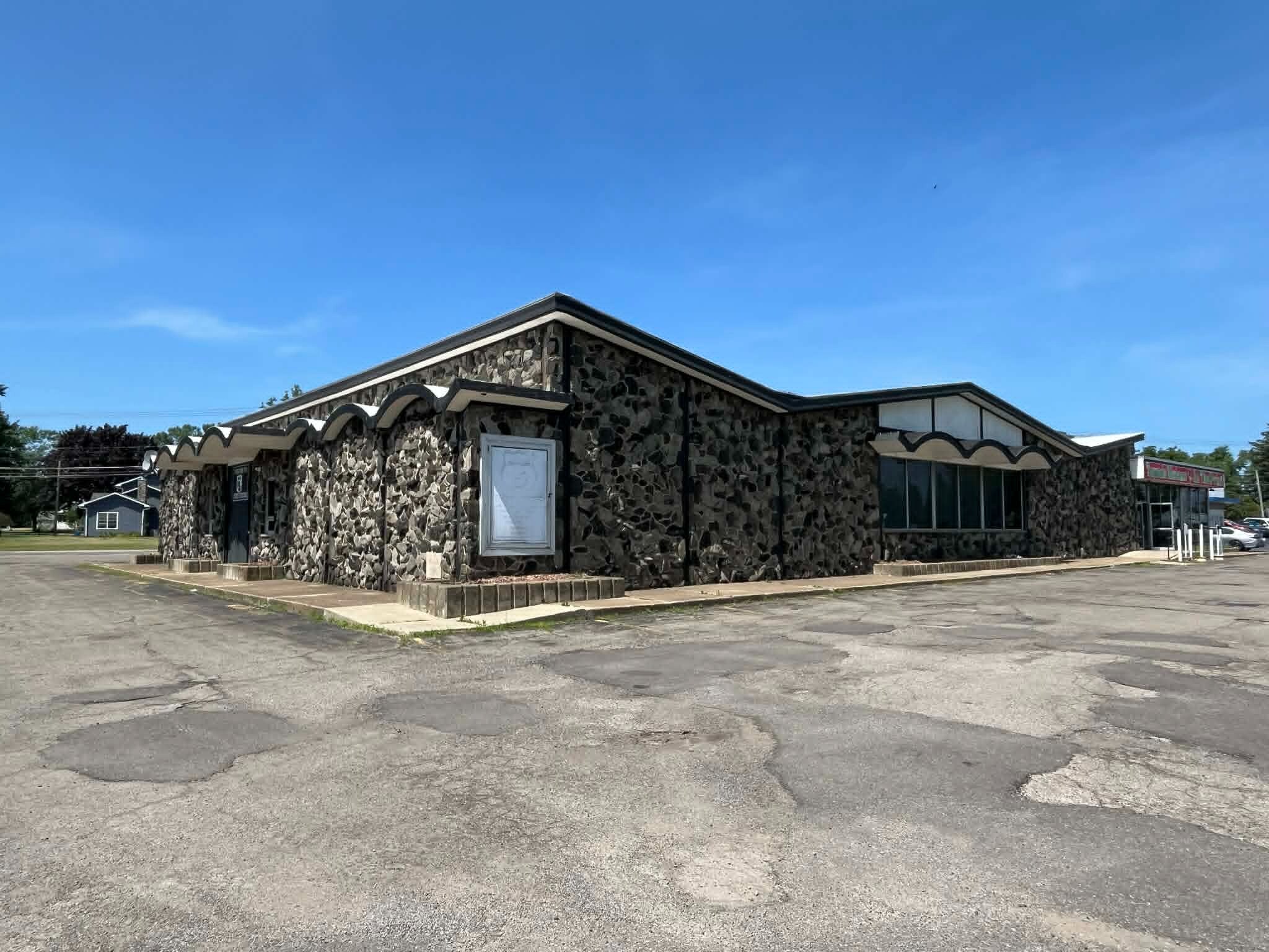 296 Lake Shore Dr, Dunkirk, NY à vendre Photo principale– Image 1 sur 21
