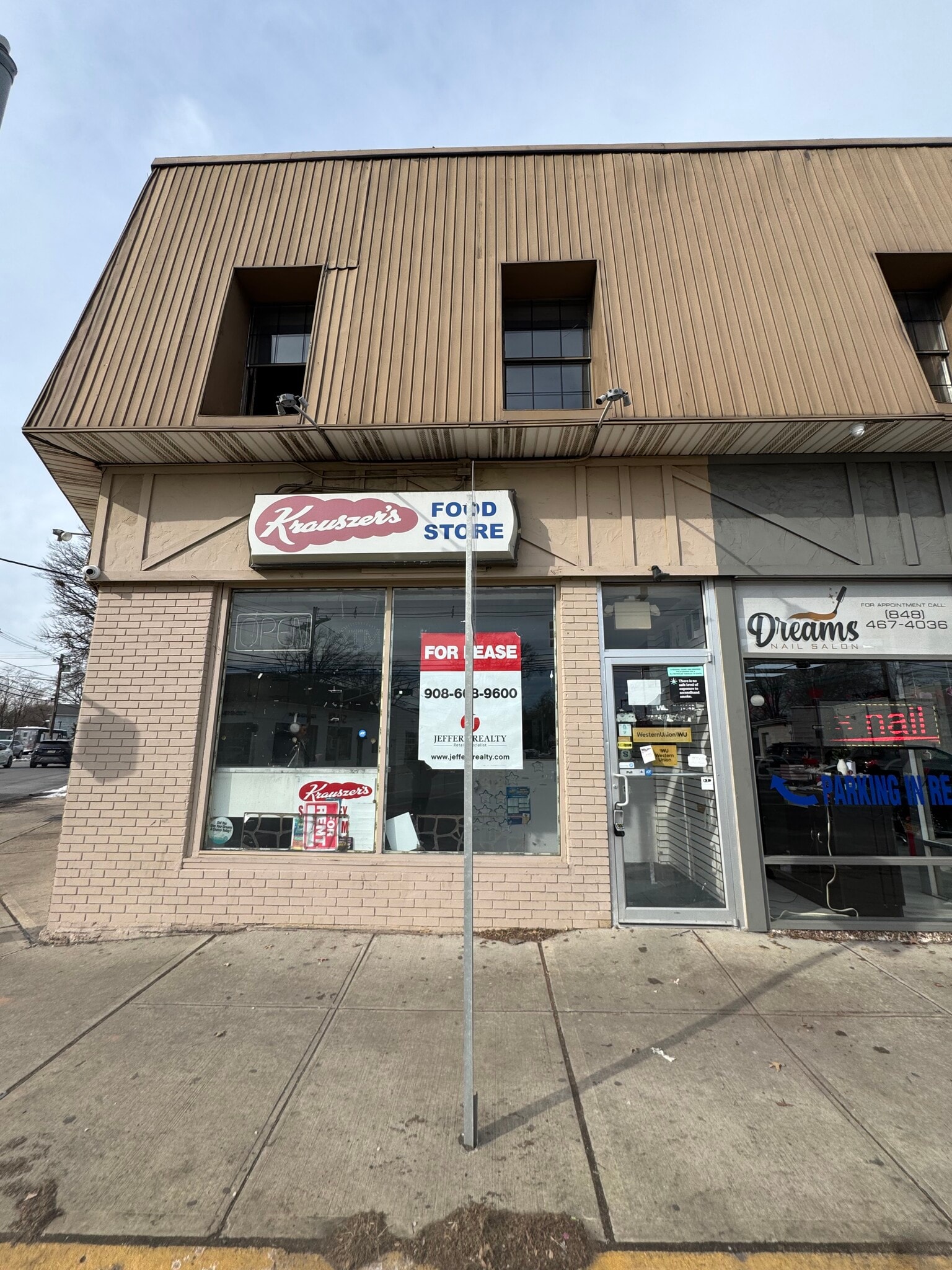 978 Saint Georges Ave, Rahway, NJ à louer Photo de l’immeuble– Image 1 sur 9