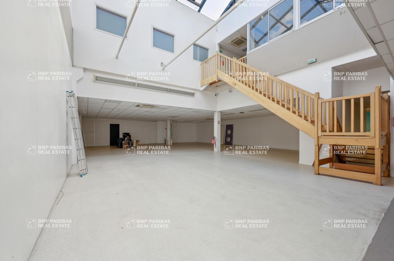 Local d'activités dans Villiers-sur-Marne à vendre Photo intérieure– Image 1 sur 14