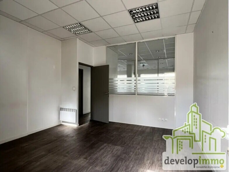 162 Rue Saint-Jean, Caen à louer - Photo de l’immeuble – Image 3 sur 11