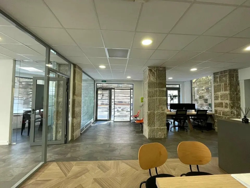 Local commercial dans Nice à louer Photo de l’immeuble– Image 1 sur 10