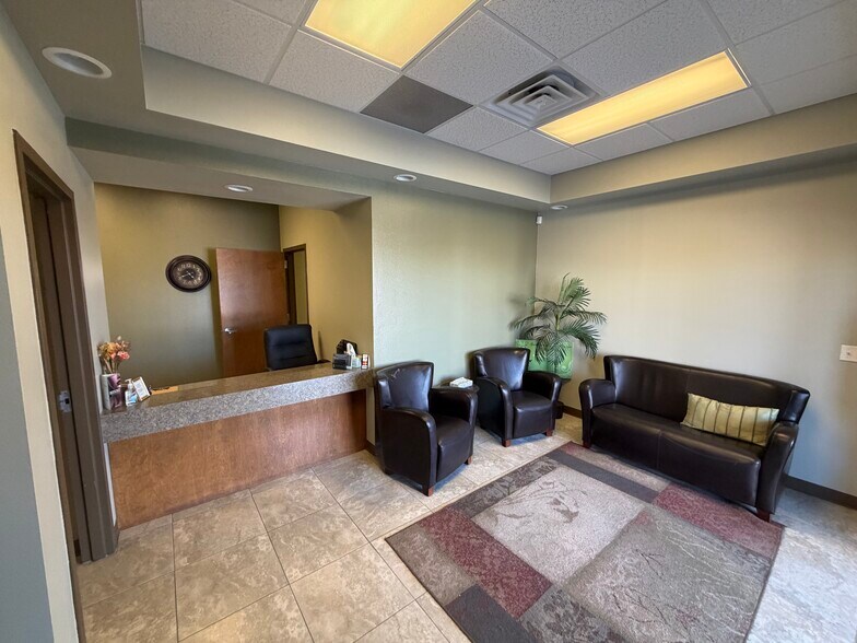 1508 N Zaragoza Rd, El Paso, TX à vendre - Photo de l’immeuble – Image 3 sur 6