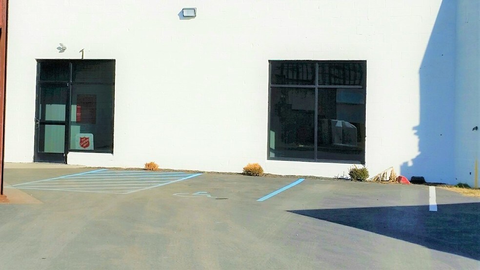 4700 N 5th Street Hwy, Temple, PA à louer - Photo de l’immeuble – Image 3 sur 7