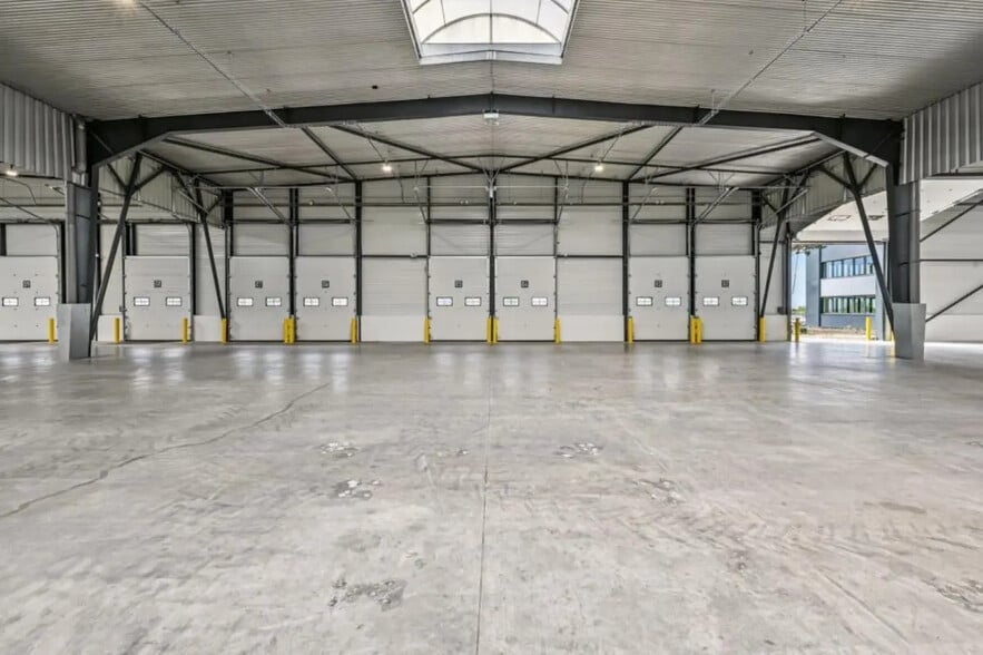 Industriel/Logistique dans Goussainville à louer - Photo intérieure – Image 2 sur 15