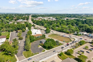 Plus de détails pour 111 East Side Dr, Geneva, IL - Bureau à vendre