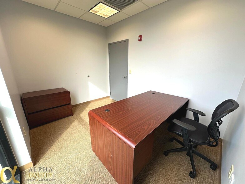 1525 International Pky, Lake Mary, FL à louer - Photo de l’immeuble – Image 3 sur 4