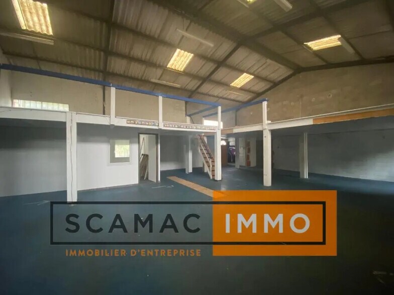 Bureau dans Lambesc à louer - Photo intérieure – Image 1 sur 7