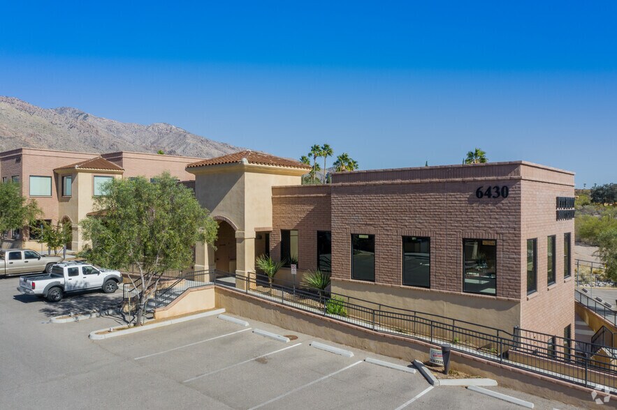 6430 N Swan Rd, Tucson, AZ à vendre - Photo de l’immeuble – Image 2 sur 6