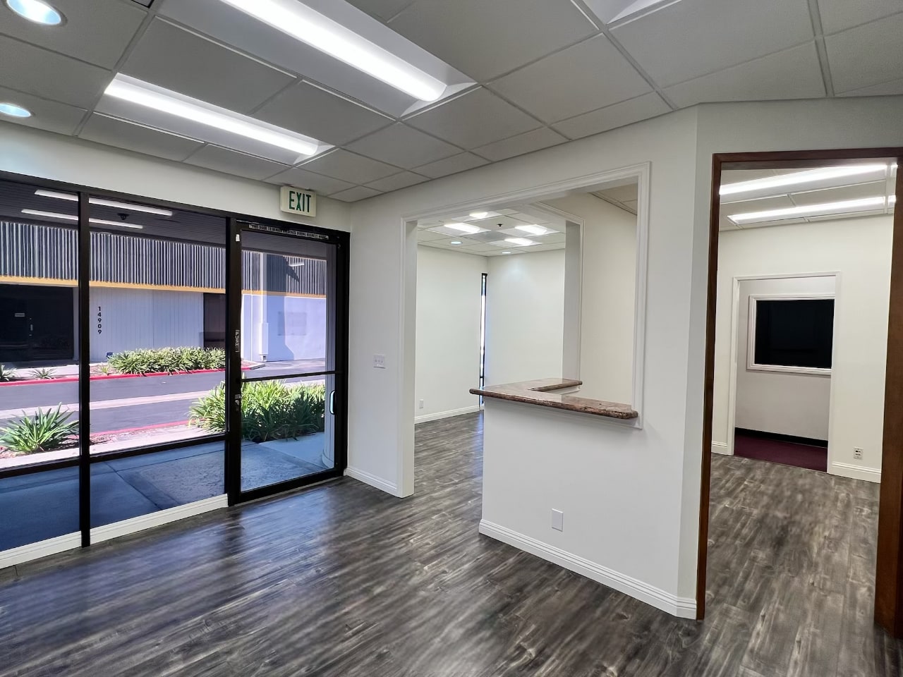 14908-14918 Gwenchris Ct, Paramount, CA à louer Photo intérieure– Image 1 sur 2