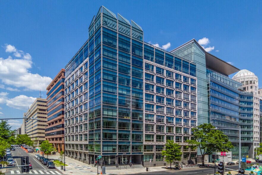 1899 Pennsylvania Ave NW, Washington, DC à louer - Photo de l’immeuble – Image 2 sur 11