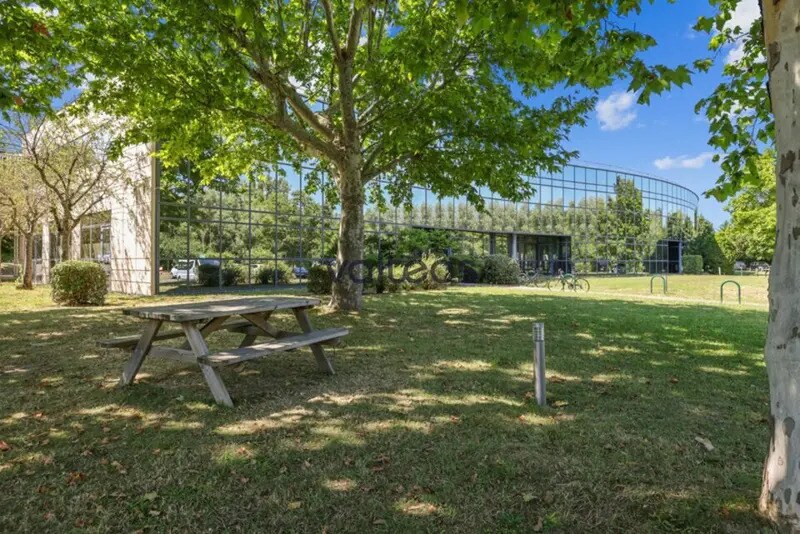 2 4 Rue Maryse Hilsz, Toulouse à louer - Photo de l’immeuble – Image 3 sur 12