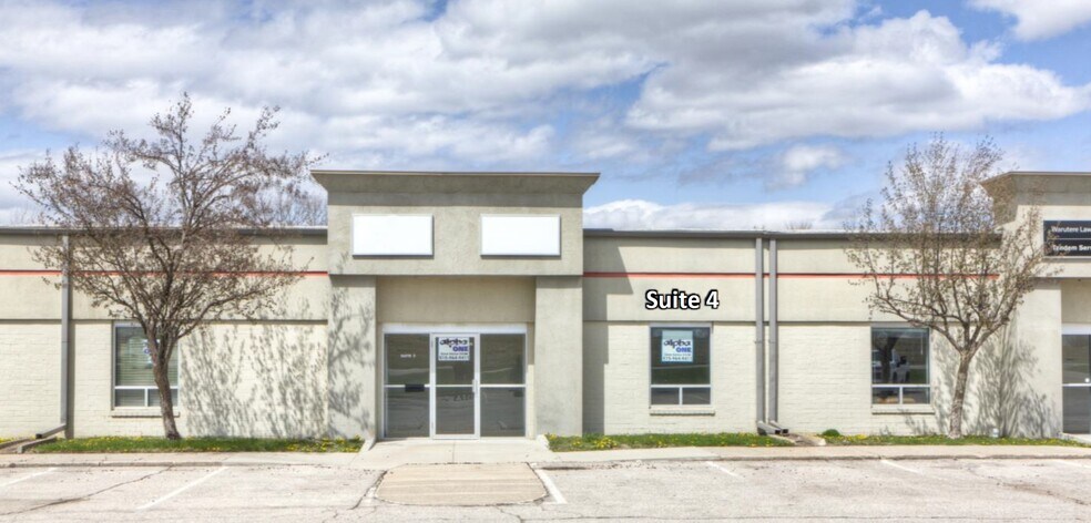 1932 SW 3rd St, Ankeny, IA à louer - Photo de l’immeuble – Image 2 sur 4