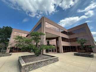 Plus de détails pour 1717 Park St, Naperville, IL - Bureau à louer