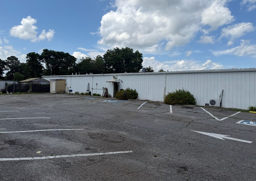 1001 Winterville Rd, Athens, GA à louer - Photo de l’immeuble – Image 3 sur 16