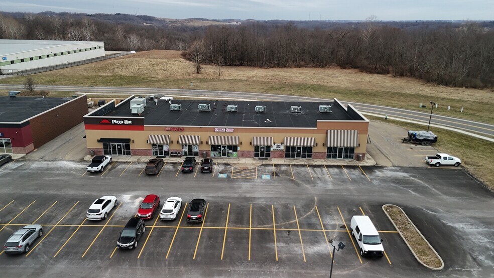 222 Park Dr, Weirton, WV à vendre - Photo principale – Image 1 sur 4
