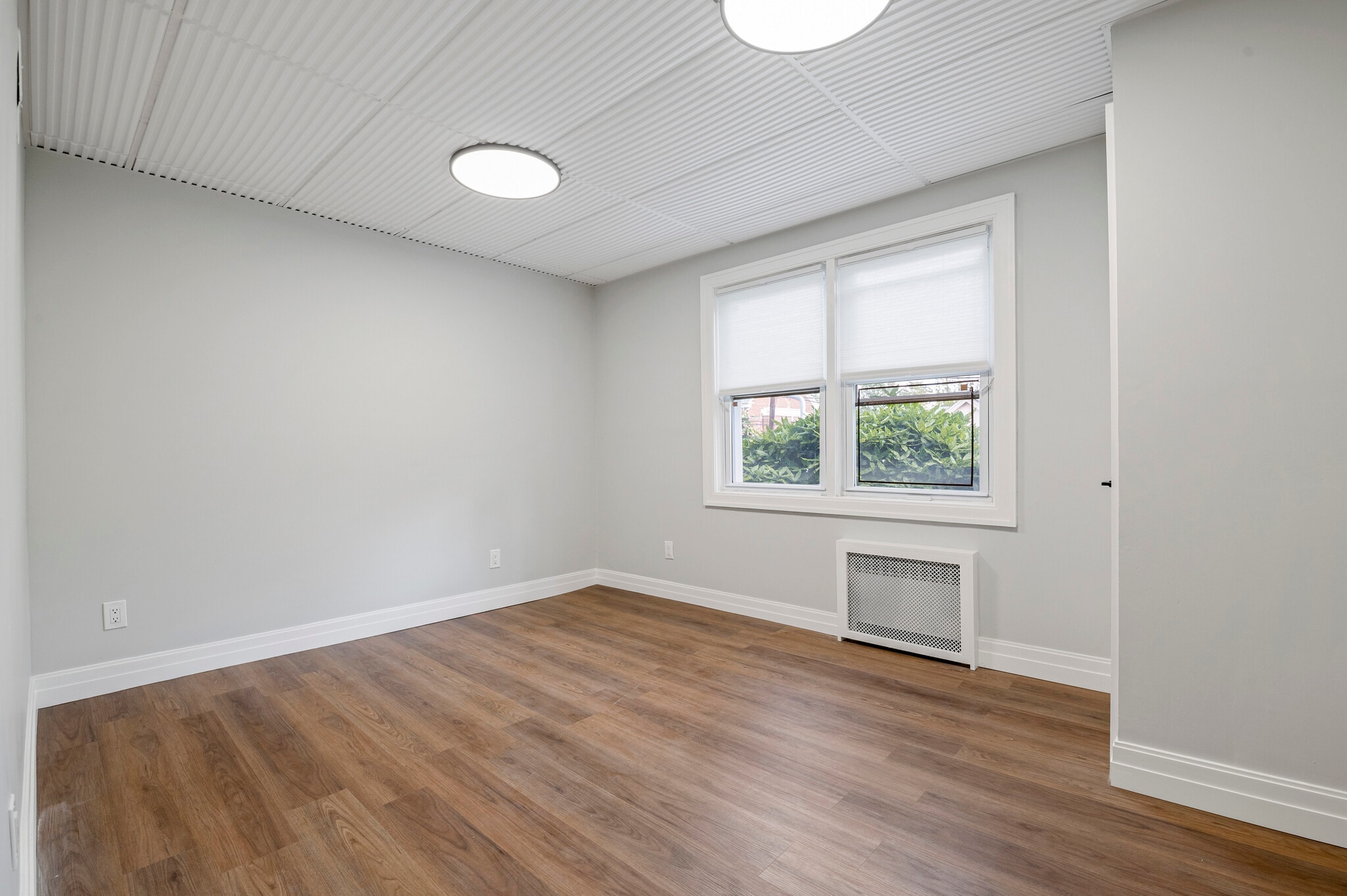 1553 Broadway, Hewlett, NY à louer Photo intérieure– Image 1 sur 6