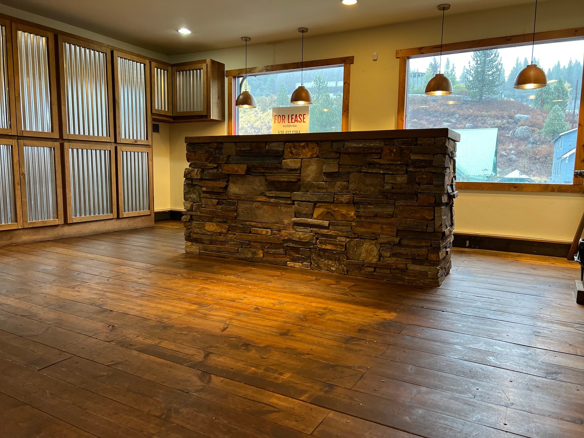 10191 Donner Pass Rd, Truckee, CA à louer Photo intérieure– Image 1 sur 9