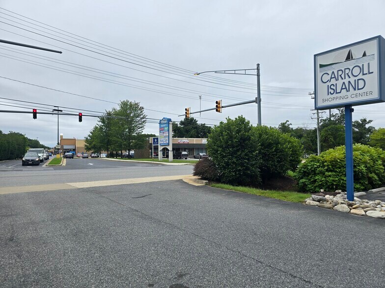 105 Carroll Island Rd, Middle River, MD à louer - Photo de l’immeuble – Image 2 sur 10