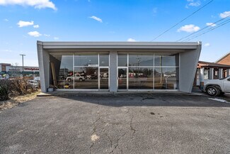 Plus de détails pour 518 Hillsboro Blvd, Manchester, TN - Local commercial à vendre