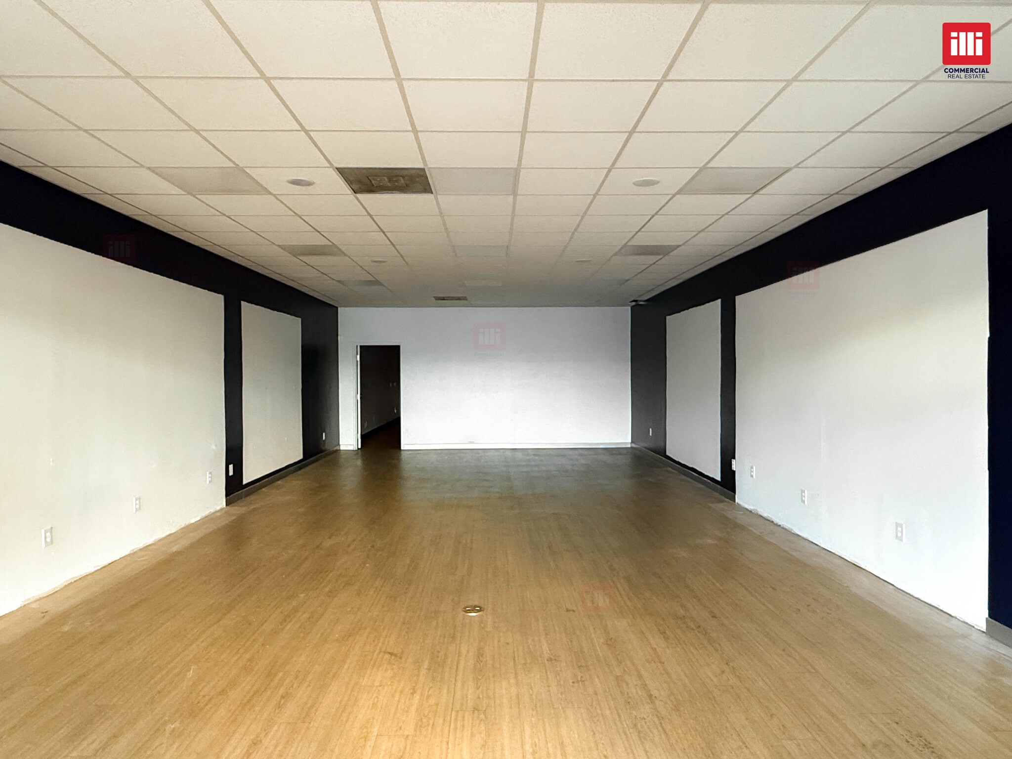 9050-9070 Van Nuys Blvd, Panorama City, CA à louer Photo intérieure– Image 1 sur 4