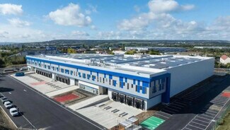 Plus de détails pour Local d'activités à louer