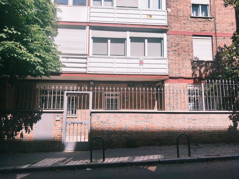 Calle de Alfonso Rodríguez Santamaría, 18, Madrid, Madrid à louer - Plan d’étage – Image 1 sur 3