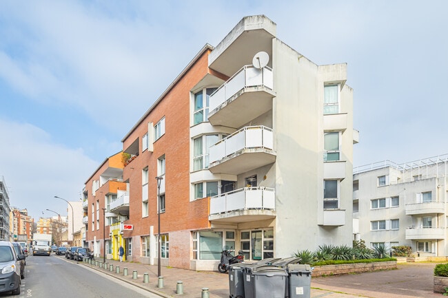 Plus de détails pour 89 Rue Marat, Ivry-sur-Seine - Logement à vendre