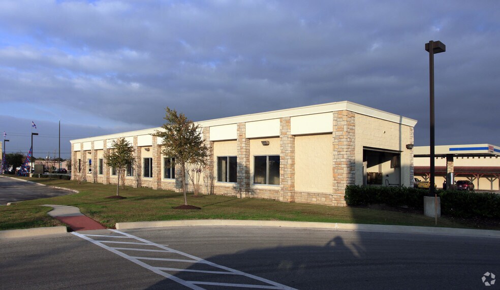 5964 Fairmont Pky, Pasadena, TX à vendre - Photo de l’immeuble – Image 2 sur 3