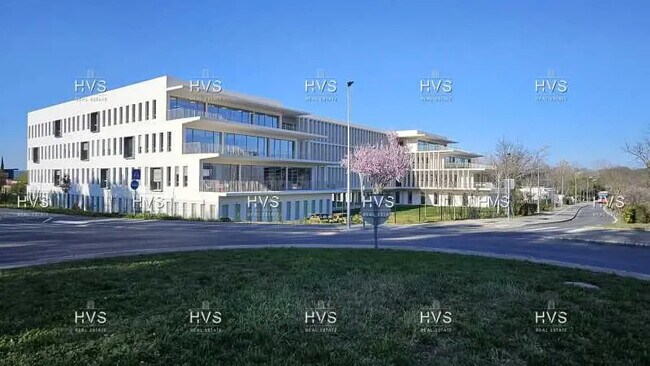 Plus de détails pour Bureau à louer