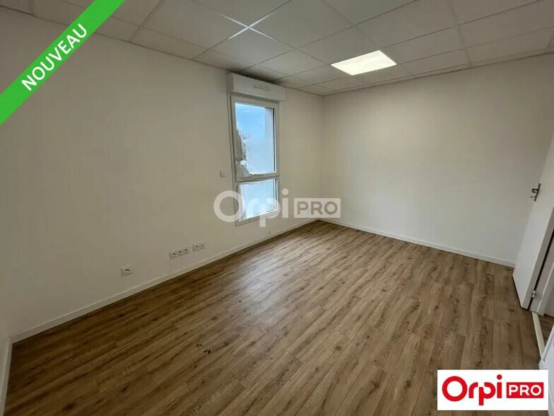 Local d’activités dans Saint-Péray à louer - Photo intérieure – Image 3 sur 4