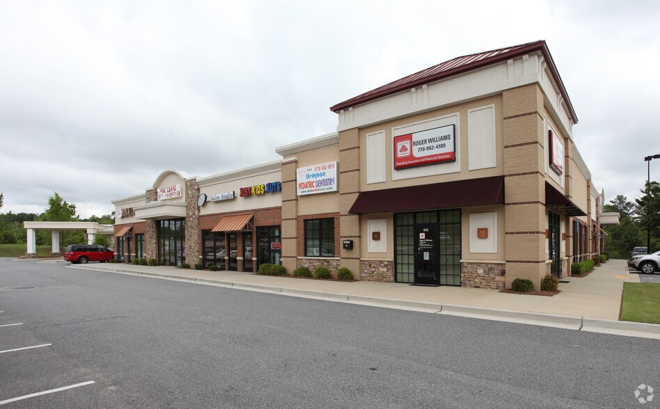 2594 Loganville Hwy, Grayson, GA à louer - Photo de l’immeuble – Image 3 sur 5