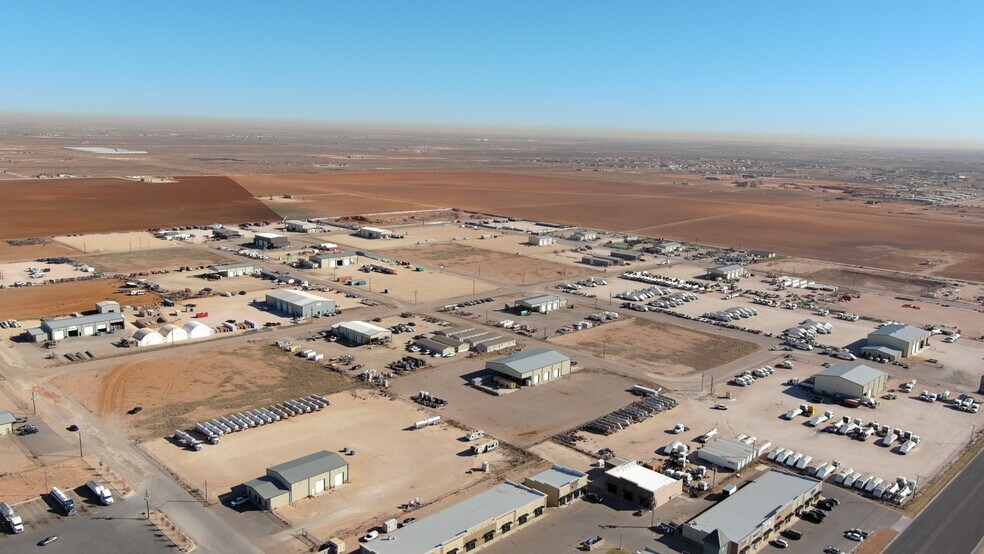 8815 CR 95, Midland, TX à vendre - Photo de l’immeuble – Image 1 sur 12