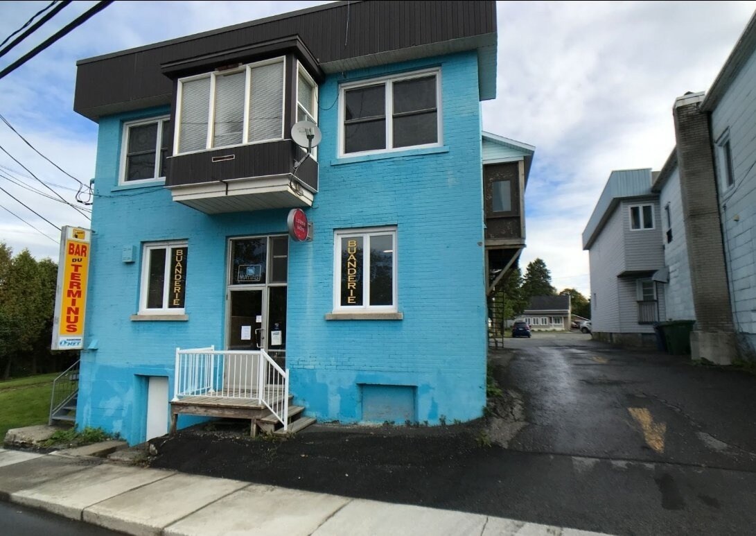 125-129 Rue Saint-Alphonse N, Thetford Mines, QC à vendre Photo principale– Image 1 sur 3