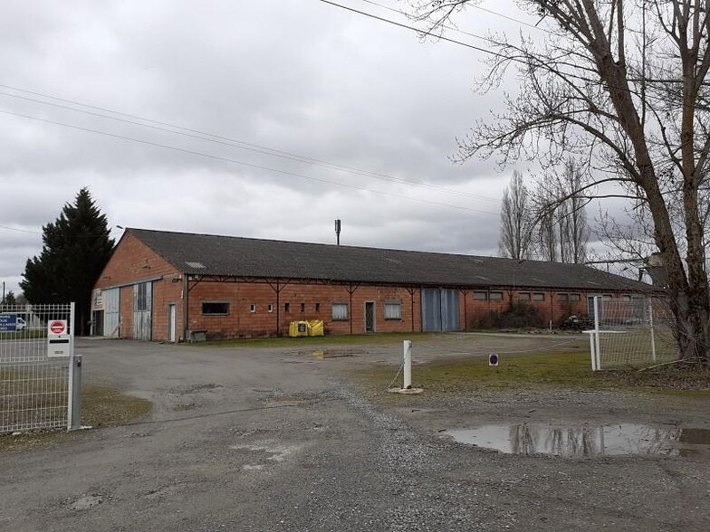 Local d'activités dans Saint-Sulpice-sur-Lèze à vendre - Photo de l’immeuble – Image 1 sur 1