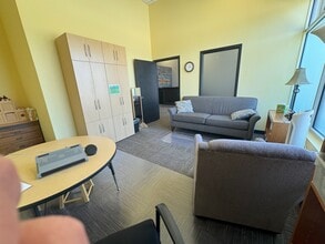 2431 Coral Ct, Coralville, IA à louer Photo intérieure– Image 2 sur 10