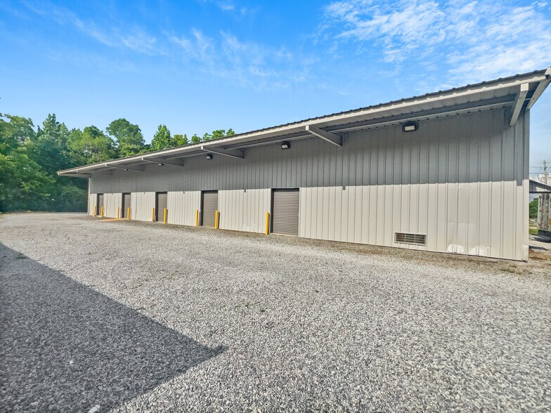 1331 Butler St, Oxford, AL à louer - Photo de l’immeuble – Image 1 sur 24