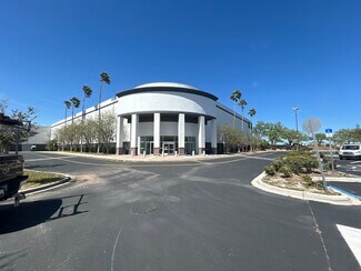 Plus de détails pour 350 Towne Center Cir, Sanford, FL - Local commercial à louer