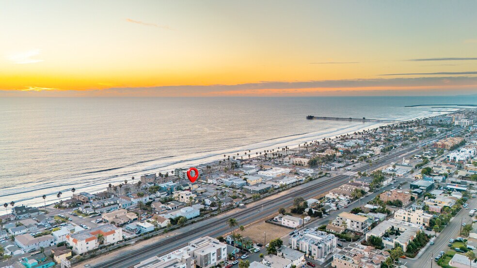 902 S Pacific St, Oceanside, CA à vendre - Photo de l’immeuble – Image 3 sur 8