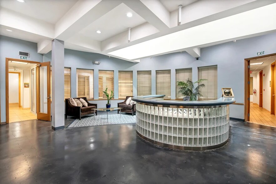 201 Wilshire Blvd, Santa Monica, CA à louer - Photo de l’immeuble – Image 2 sur 10
