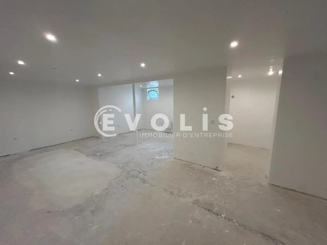 Bureau dans Corbeil-Essonnes à louer Photo intérieure– Image 1 sur 8