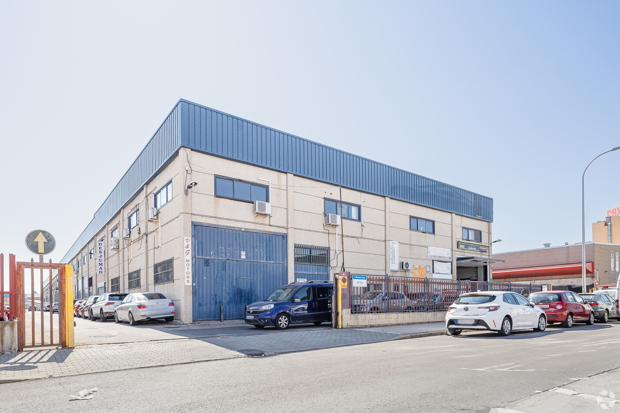 Calle de Ciudad de Frías, 12, Madrid, Madrid à vendre Photo principale– Image 1 sur 1