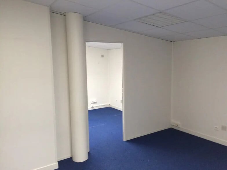Bureau dans Quimper à louer - Photo de l’immeuble – Image 3 sur 4