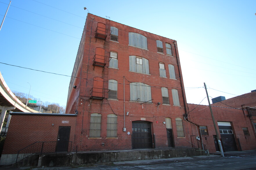 931 W 8th St, Kansas City, MO à vendre - Photo de l’immeuble – Image 1 sur 7