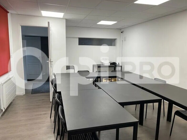 Bureau dans Limoges à louer - Photo de l’immeuble – Image 2 sur 6