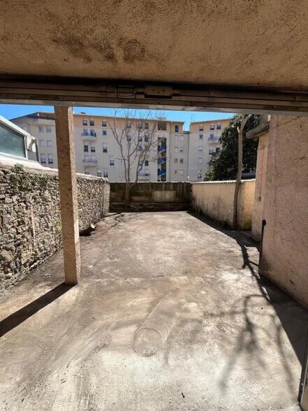 220 Avenue Colonel Picot, Toulon à louer - Photo de l’immeuble – Image 3 sur 4