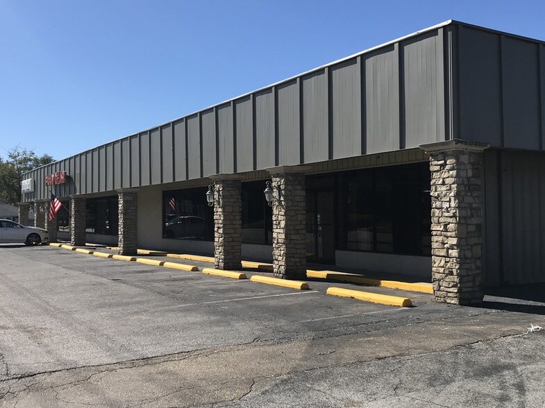 507 N Gloster St, Tupelo, MS à louer - Photo de l’immeuble – Image 3 sur 17