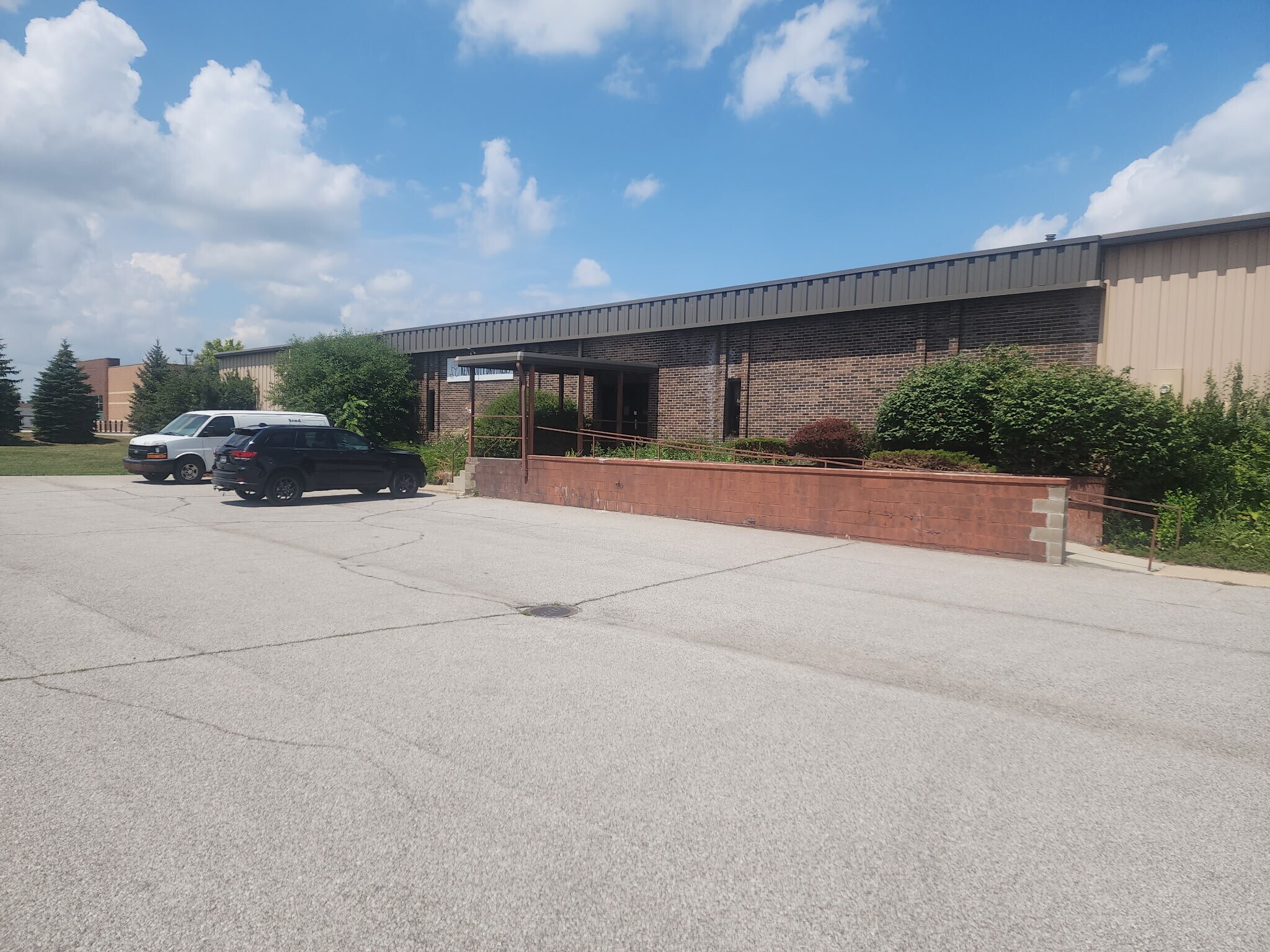 1400 Tittabawassee Rd, Saginaw, MI à vendre Photo principale– Image 1 sur 13