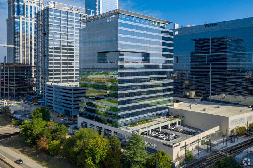 615 S College St, Charlotte, NC à louer - Photo de l’immeuble – Image 2 sur 13
