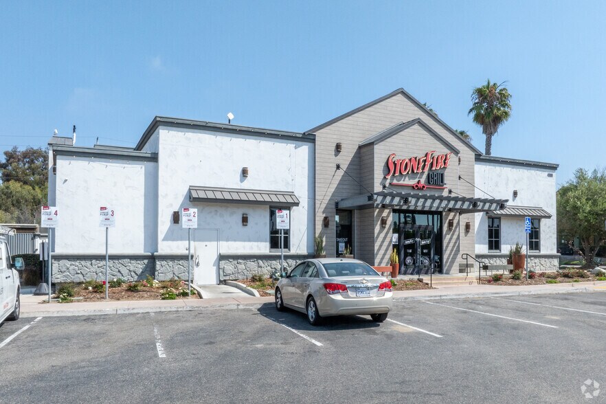4880 Telephone Rd, Ventura, CA à louer - Photo de l’immeuble – Image 2 sur 7