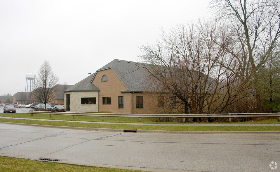 3913-3931 Berry Leaf Ln, Hilliard, OH à vendre - Photo de l’immeuble – Image 3 sur 8